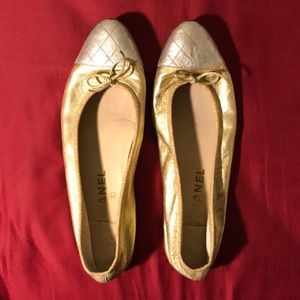PRICE DROP! Chanel ballet flats in two-tone